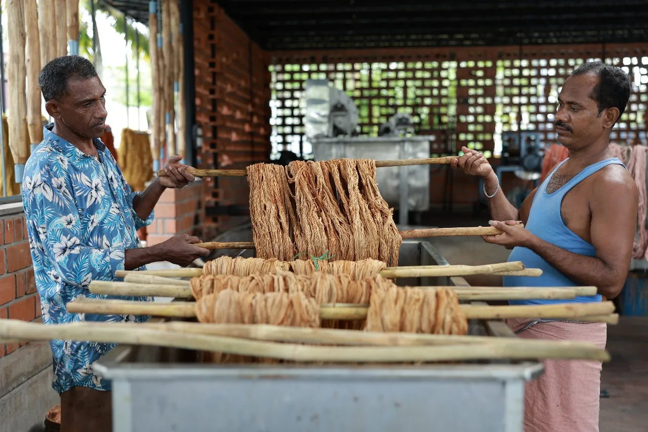 Ayur Vastra Yogamatte mit Badri und Badi Haridra – biologisch, fair produziert, unterstützt Gesundheit, innere Ruhe und spirituelle Praxis